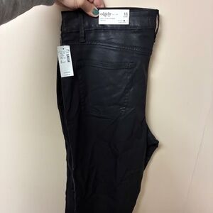 Women’s black dress jeggings